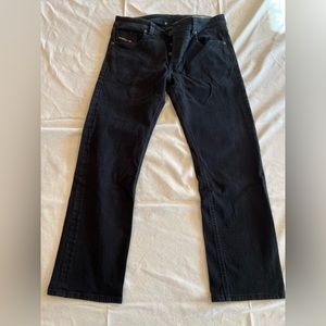 Diesel men’s Larkee jeans, black, 33w 32l.